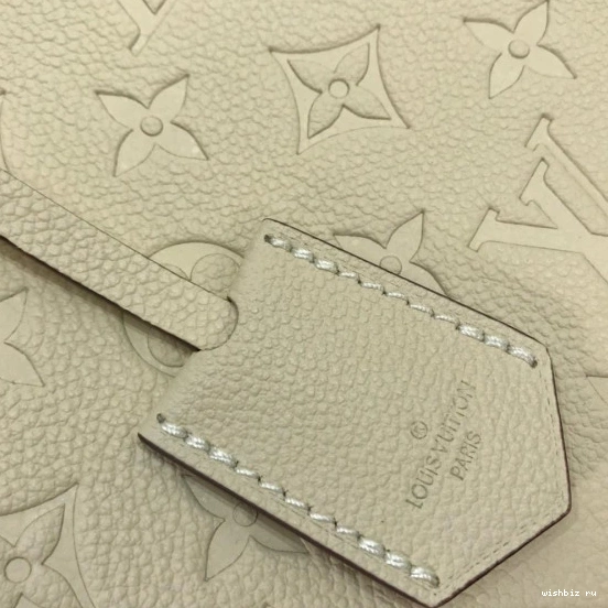 WIS MONTAIGNE MM LOUIS VUITTON 0714